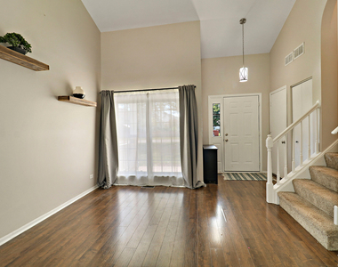 67 W Rustic Lane - Photo Thumbnail 2