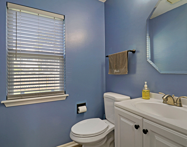 67 W Rustic Lane - Photo Thumbnail 5