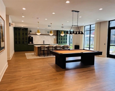 2648 Sandy Plains Road - Photo Thumbnail 29