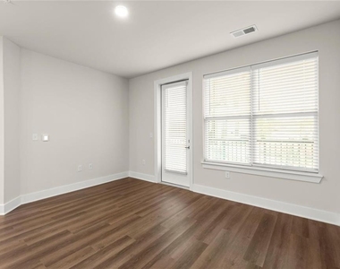 2648 Sandy Plains Road - Photo Thumbnail 6