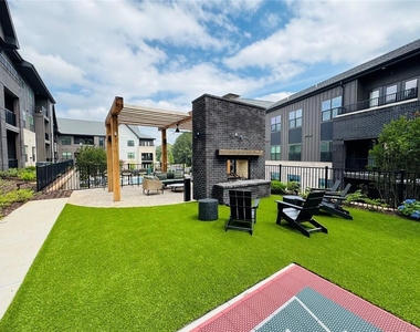 2648 Sandy Plains Road - Photo Thumbnail 36