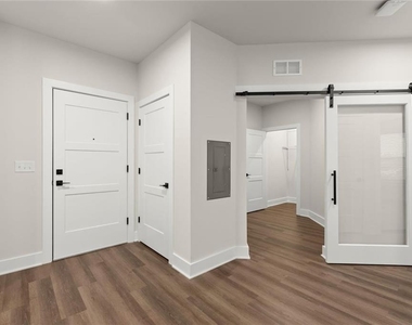 2648 Sandy Plains Road - Photo Thumbnail 10