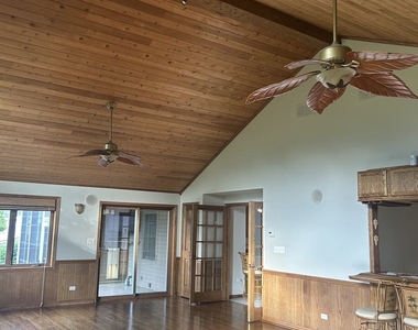 527 Springwood Lane - Photo Thumbnail 9