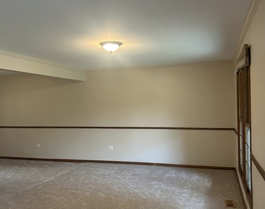 527 Springwood Lane - Photo Thumbnail 1