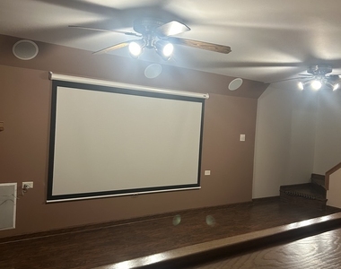 527 Springwood Lane - Photo Thumbnail 13