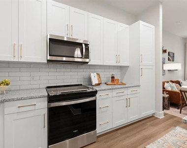 2648 Sandy Plains Road - Photo Thumbnail 6