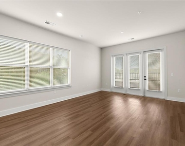2648 Sandy Plains Road - Photo Thumbnail 8