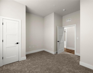2648 Sandy Plains Road - Photo Thumbnail 30