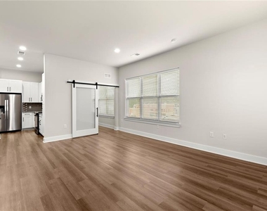 2648 Sandy Plains Road - Photo Thumbnail 11