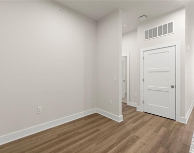 2648 Sandy Plains Road - Photo Thumbnail 8