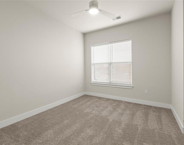 2648 Sandy Plains Road - Photo Thumbnail 16