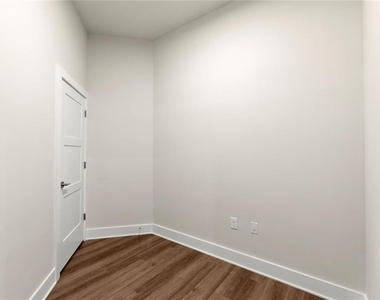 2648 Sandy Plains Road - Photo Thumbnail 18