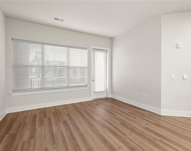 2648 Sandy Plains Road - Photo Thumbnail 9