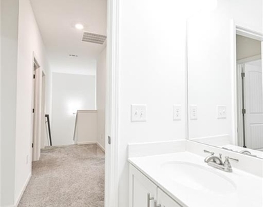 58 Laurel Cove Drive - Photo Thumbnail 27
