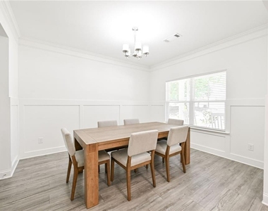 58 Laurel Cove Drive - Photo Thumbnail 6