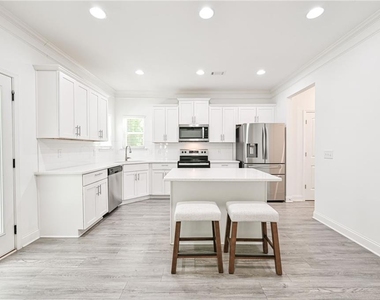 58 Laurel Cove Drive - Photo Thumbnail 12