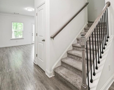 58 Laurel Cove Drive - Photo Thumbnail 24