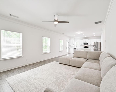 58 Laurel Cove Drive - Photo Thumbnail 17