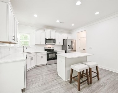 58 Laurel Cove Drive - Photo Thumbnail 14