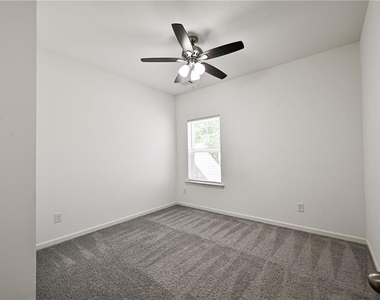 58 Laurel Cove Drive - Photo Thumbnail 26