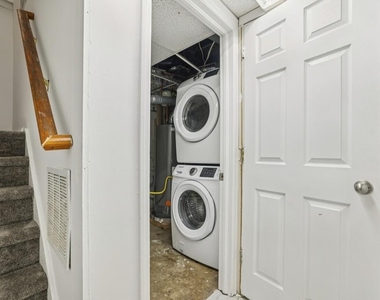 2056a Abby Lane Ne - Photo Thumbnail 48