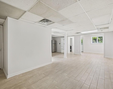 2056a Abby Lane Ne - Photo Thumbnail 45