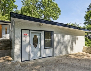 2056a Abby Lane Ne - Photo Thumbnail 24
