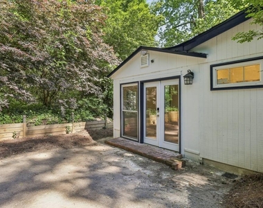 2056a Abby Lane Ne - Photo Thumbnail 34