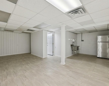 2056a Abby Lane Ne - Photo Thumbnail 43