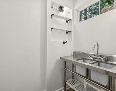 2056a Abby Lane Ne - Photo Thumbnail 39