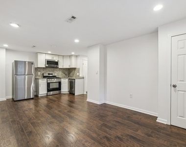 2056a Abby Lane Ne - Photo Thumbnail 4