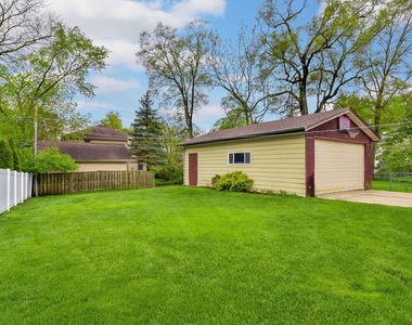 1706 E Liberty Drive - Photo Thumbnail 16