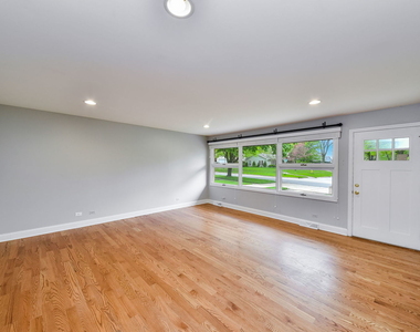 1706 E Liberty Drive - Photo Thumbnail 2