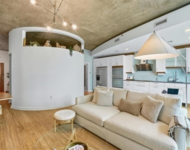 923 Peachtree Street Ne - Photo Thumbnail 11