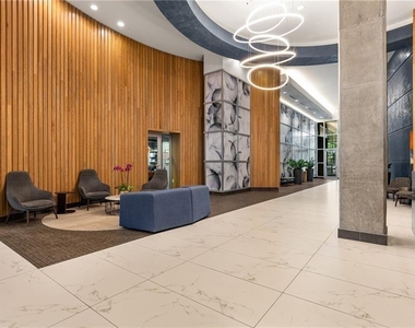 923 Peachtree Street Ne - Photo Thumbnail 24