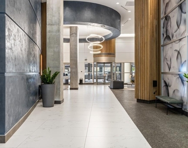 923 Peachtree Street Ne - Photo Thumbnail 29