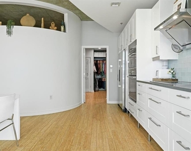 923 Peachtree Street Ne - Photo Thumbnail 14