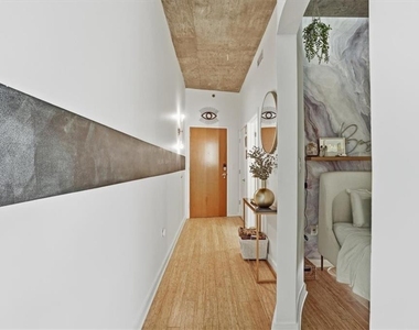 923 Peachtree Street Ne - Photo Thumbnail 7