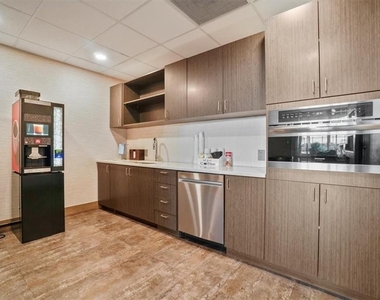 923 Peachtree Street Ne - Photo Thumbnail 60
