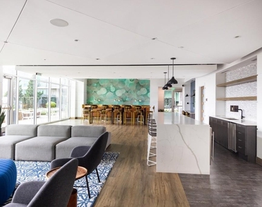 923 Peachtree Street Ne - Photo Thumbnail 50