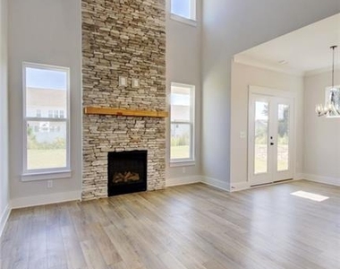 6904 Lancelot Court - Photo Thumbnail 21