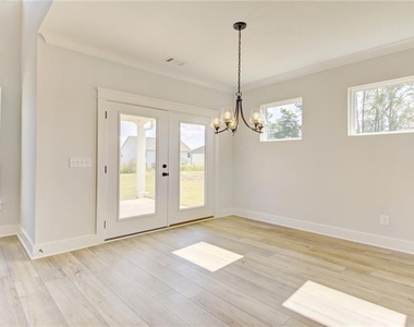6904 Lancelot Court - Photo Thumbnail 18