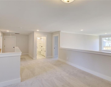 6904 Lancelot Court - Photo Thumbnail 35