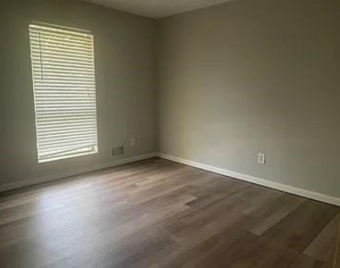 3681 Autumn Leaves Lane - Photo Thumbnail 20