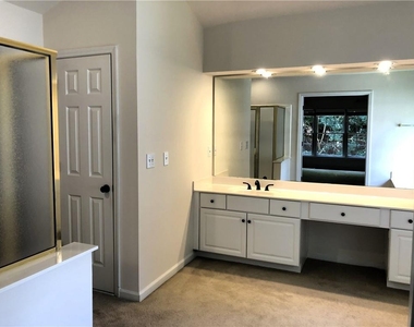 5080 Avala Park Lane - Photo Thumbnail 23