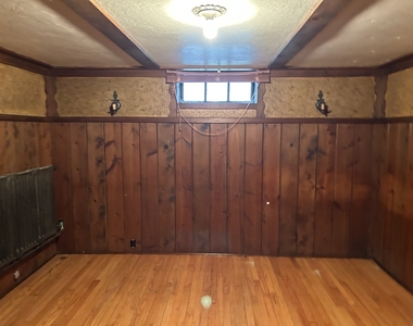 994 Greenview Avenue - Photo Thumbnail 17
