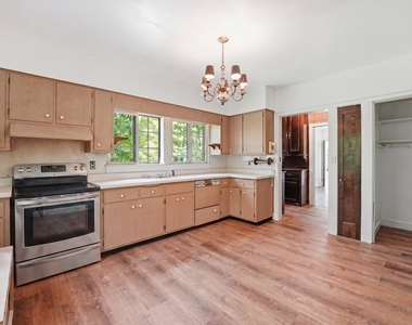 3107 Dato Avenue - Photo Thumbnail 5