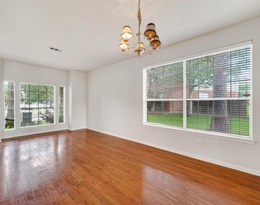 14603 Bladenboro Drive - Photo Thumbnail 10