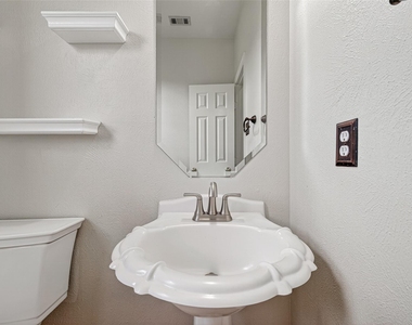 14603 Bladenboro Drive - Photo Thumbnail 26