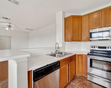 14603 Bladenboro Drive - Photo Thumbnail 22